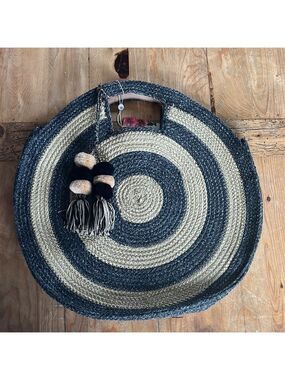 NWT America & Beyond JUTE ROUND HANDHELD TOTE WITH POMPOM TASSELS Gray Tan